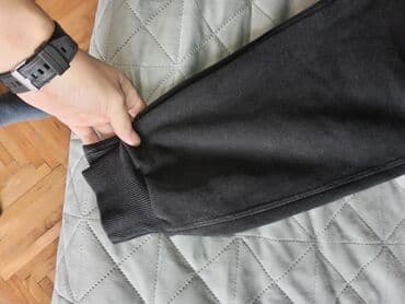 Britches and shorths: Crne trenerke sa izvezenim srpskim grbom - Model: duge trenerke — 5