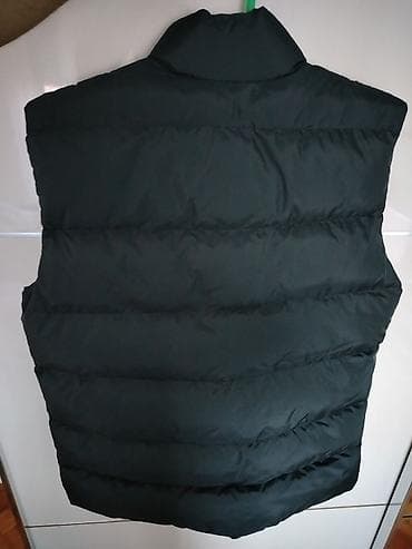 Kaputi i mantili: Muški pufnast prsluk bez rukava, crne boje. Detalji: - Visoki kragn i — 5