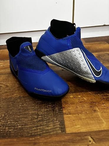 polovne kopačke: Patike za fudbal Nike Phantom br 38,5 gaziste 24 cm — 2