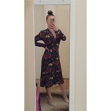 mona tanki kais: Cvetna midi haljina model košulje S kao nova - Model: strukirana midi — 2