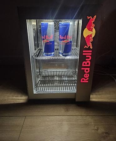 polovni mini frizideri: Kompresorski frizider RED BULL 220V Ispravan kompresorski frizider — 1