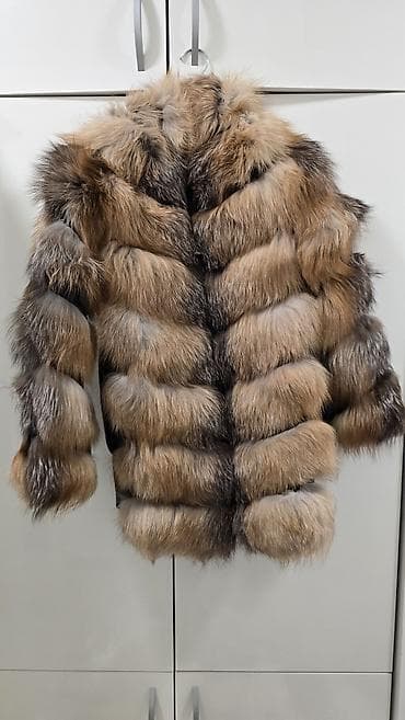 markirane svecane haljine: Bunda od prirodnog krzna potpuno nova, raskošnog volumena i bogate — 3