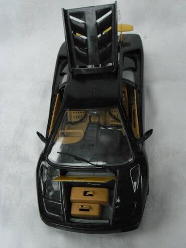nike running prsluk: Burago Lamborghini DiablItaly,1:18 p.hauba i spojler nisu originalne — 2