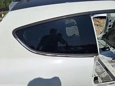 ALFA ROMEO MITO BOCNO STAKLO | Bocno staklo alfa romeo mito. Cena je — 1