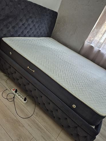 forma ideale ormar za hodnik: Bračni krevet sa boks oprugama i podiznim mehanizmom za odlaganje - — 3