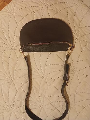 brojanica za bebe: Crna torbica preko ramena/struka (belt bag/bum bag) od teksturirane — 6