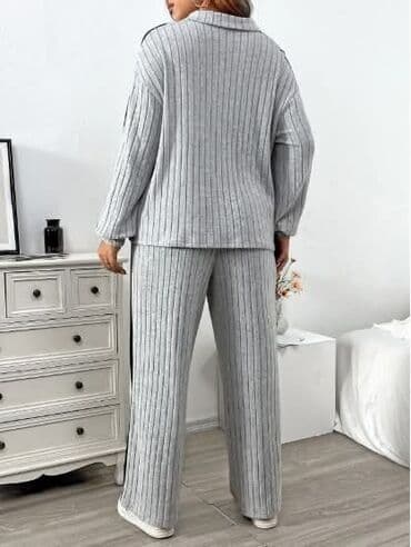 kompleti za žene: Cena 2900din Vel 0XL,1XL,2XL,3XL,4XL Poručuje se, isporuka za nedelju — 11