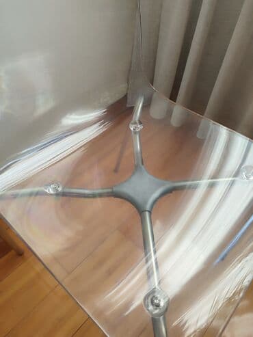 forma ideale radne stolice: Ghost stolica providna Polikarbonatna plastika, hromirani čelik Vrlo — 3