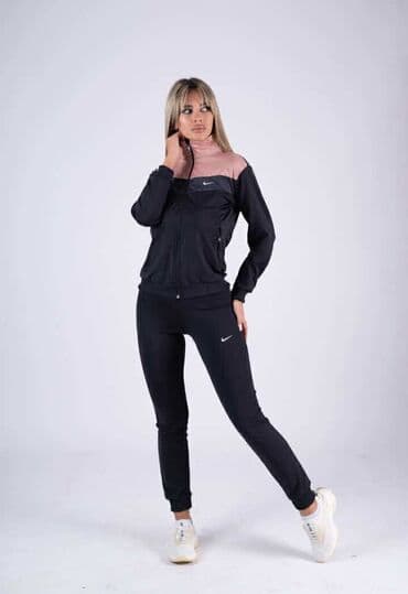h: M L XL
2.900 din. E — 4