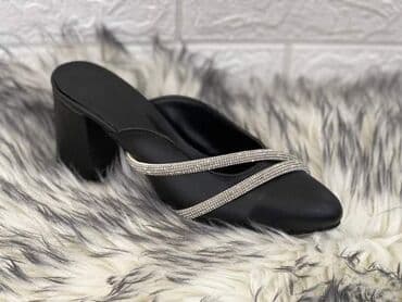 nike papuce benassi: 2200din
.
36-40 — 2