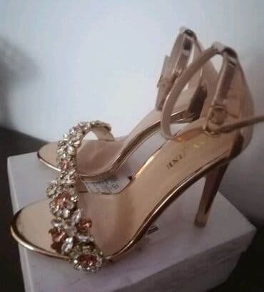 srebrne mindjuse beograd: Sandals, 37 — 3