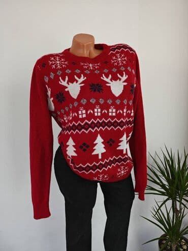 torbe mona: Novogodišnji džemper Veličina L Za sve informacije i porudžbine DM 🛍 — 2