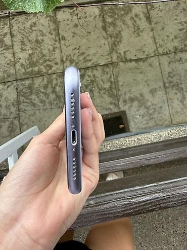 iphone 11 prodaja: Na prodaju iPhone 11 – 64 GB Prodajem iPhone 11 (64 GB) u jako dobrom — 5