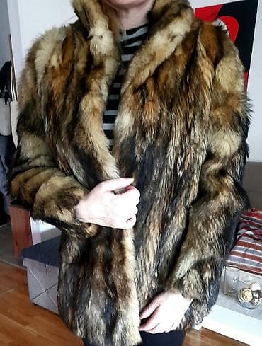 Other: Ženska bunda od krzna, klasičnog kroja do kukova. Bogata, prirodna — 4