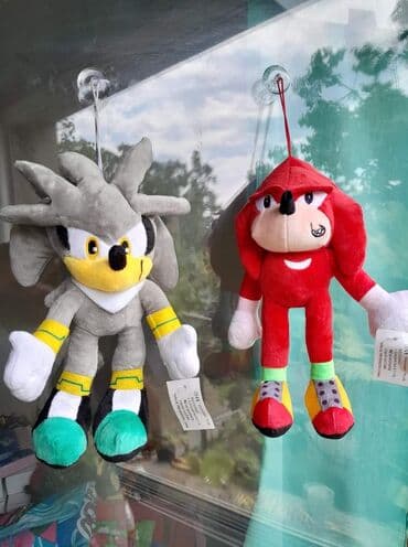 igračke sonic: 1kom po izboru 950din 5kom (razlicitih) 3000din Plišana Sonic druzina — 3