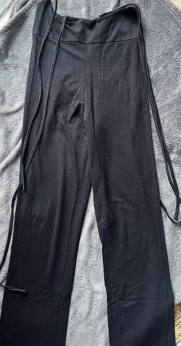 Pantalone, bоја - Crna