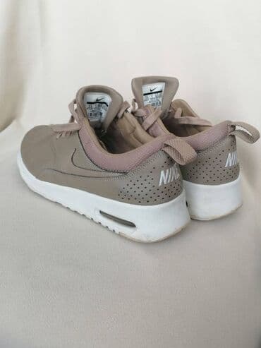moderne cizme za zimu 2022: Nike, 38.5, color - Beige — 9