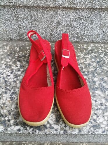 c a kombinezoni: Sandals, 38 — 1