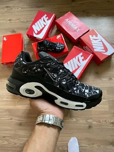 plave patike: Nike tn Dostupni brojevi Plave 36 Crne 40 Cena 3999 din Dolaze bez — 2