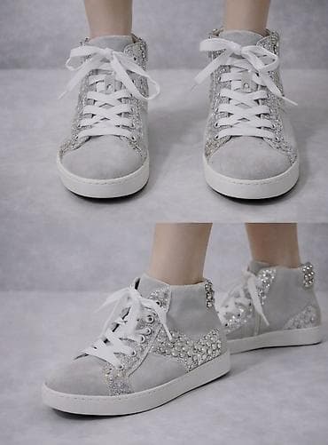 Patike Extra kvalitet uvoz Turska
Br 40
Malo nošene, kao nove
Povoljno