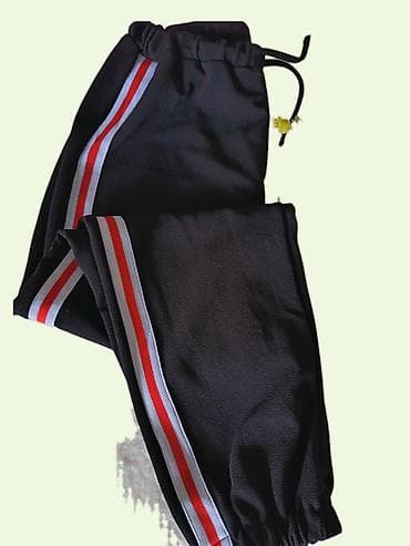 doca tasne: Crni komplet trenerke – gornji deo i donji deo - Materijal: mekana — 5