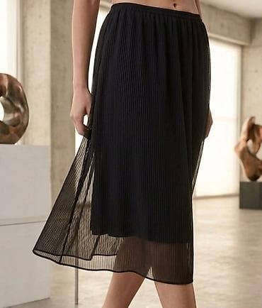 dhgate balenciaga triple s: Crna plisirana suknja midi dužine - Elegantna crna midi suknja sa — 1