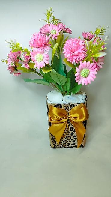 Prehrambeni proizvodi: Dekorativna aranžman- saksija sa veštačkim cvećem - Aranžman od — 2