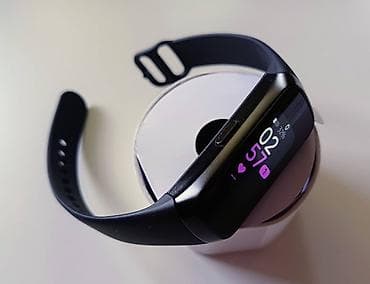 plavi sat: Huawei Watch Fit 4 Sat je nov Uz sat dobijate i tri zamenske — 2