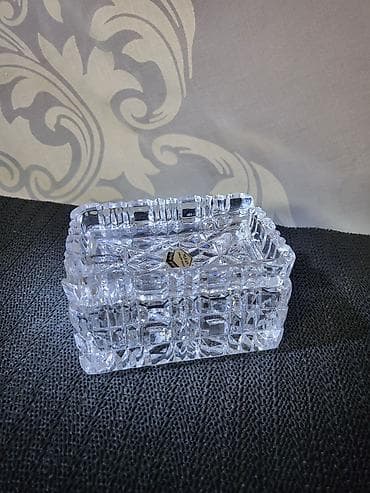 new tekstil: Satula/pepeljara nova kristal Zajecar iz 70ih godina. Set nov od — 6