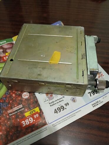 kamere za traktor: Retro auto kasetofon/radio “STANDARD” - Tip: auto kasetofon sa — 1