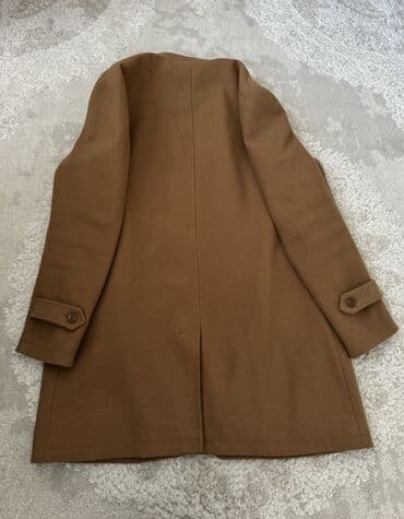 legend kaputi 2022: Bershka, M — 2