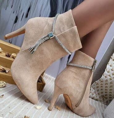 triple s: Ankle boots — 3