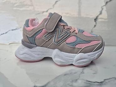 asics patike za devojcice: NB čičak
25-30
3600din
SS — 2