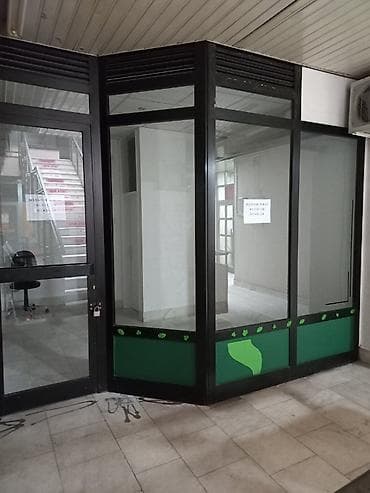 izdajem stan leskovac: Izdajem lokal na odlicnoj lokaciji na Banovom brduPozeska ulica 14m2 — 5