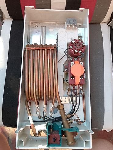 alat za rigips: Siemens protočni električni bojler – model DHT18100 (E-Nr. DH18100) - — 2