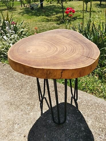 kauc na prodaju: Stočić unikatni vintage 34*34 cm visina 44 cm debljina drveta 4,5 — 1