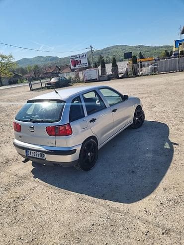 felne ili kapna: Seat Ibiza, petovratni hečbek, srebrna boja. Karoserija i — 7