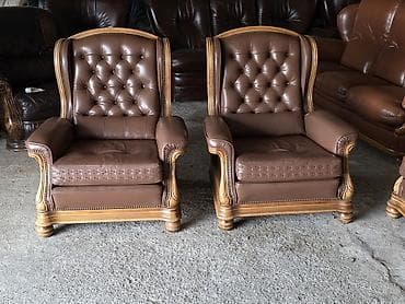 dvosed i dve fotelje: Kožni set za dnevni boravak – klasičan stil - Komplet: trosed + 2 — 5