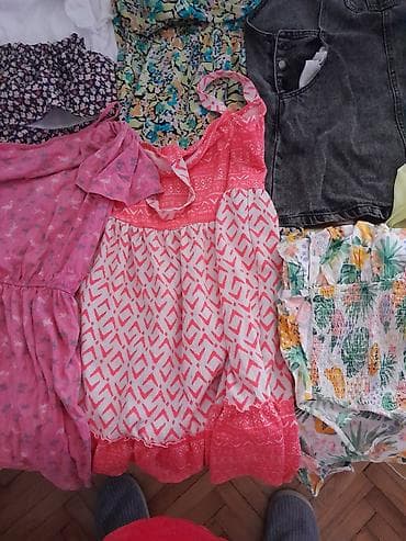velicine kacketa: Lot letnje garderobe za devojčice – različiti komadi i dezени Sadržaj — 3