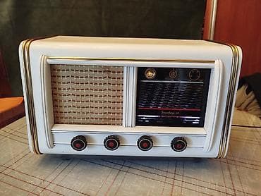 Stari,retro radio (preradjeni) lampas.Iskorisceno kuciste Drugi i — 1