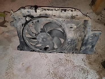 NOSAČ HLADNJAKA ZA PEUGEOT 206 | Nosač hladnjaka za peugeot 206.Imam