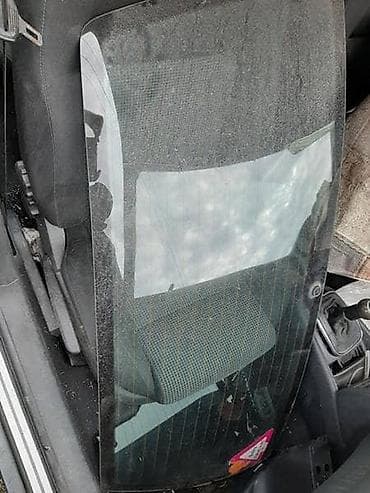ZADNJA ŠOFERŠAJBNA ZA VOLKSWAGEN GOLF 4 OD 1998. DO 2005. GOD. |