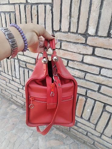 markirani zenski novcanici: Ženska torba, dimenzije 36 × 15 cm. - Model: elegantna — 2