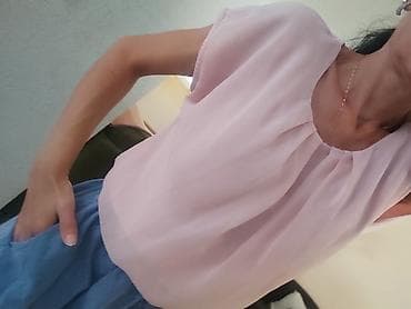 Beauty & Care: Ženska bluza bez rukava – nežno roze - Model: ležerna, ravna silueta — 1