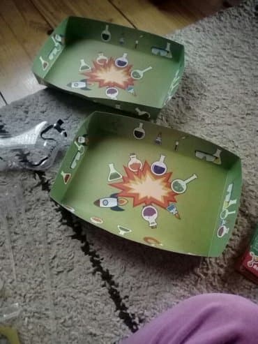 kliker master set: Odlican set za hemicara.za uzrast 8+ uslikano je sta sve sadrzi. samo — 6