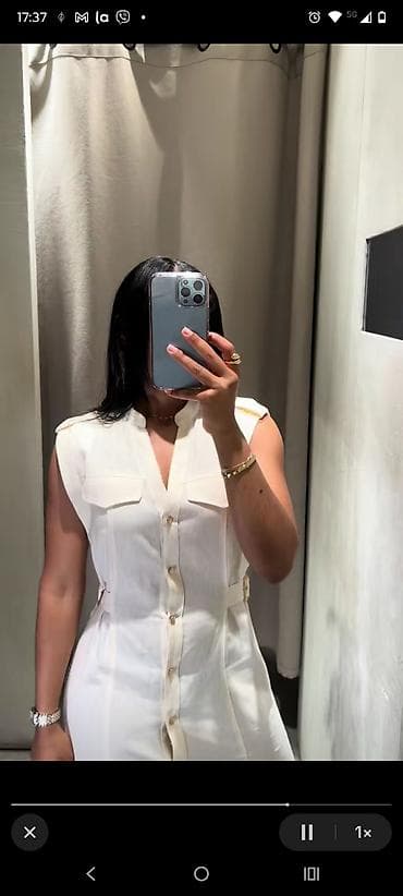 Dostupna u S i M velicini Sastav : 52% lan 48% viskoza.Elegantna bela