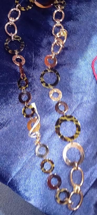 torbice nike: Ručno rađene ogrlice – razni modeli - Set od zlatno‑braon perli — 6