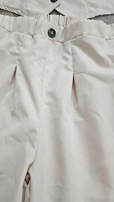 svecani kompleti za decake: Ženski dečiji komplet – top i pantalone, boja bež - Gornji deo — 3