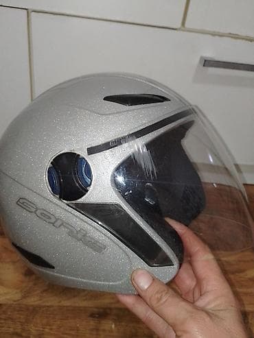 kaceti: Kaciga za motor L velicine je potpuno ispravna u dobrom je stanju sa — 4