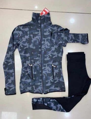 zara m: RASPRODAJA
KOMPLET 
Cena 3100 din
VELICINA S
MOKRA LIKRA — 1